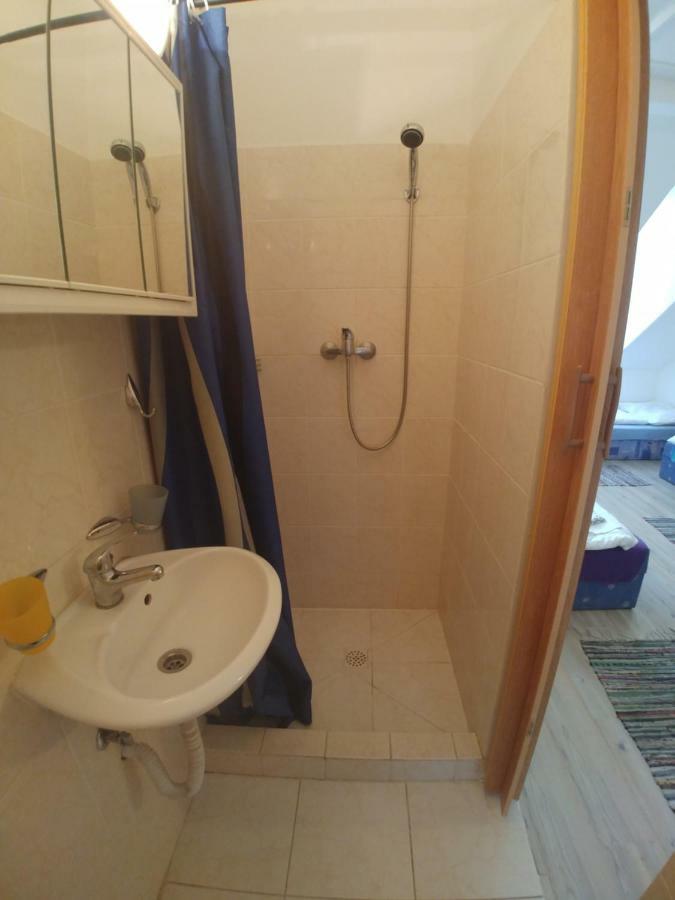 Kv Apartmans Varsavska Κάρλοβι Βάρι Εξωτερικό φωτογραφία