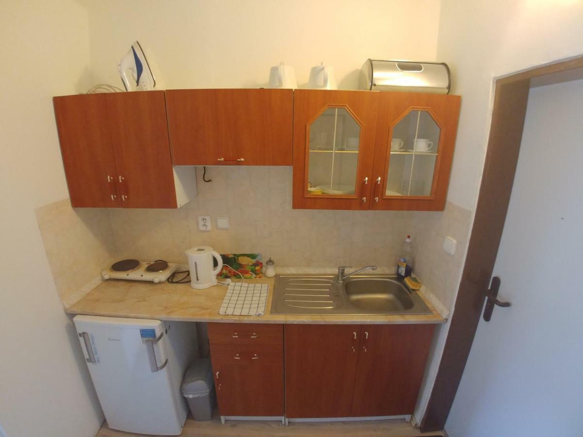 Kv Apartmans Varsavska Κάρλοβι Βάρι Εξωτερικό φωτογραφία